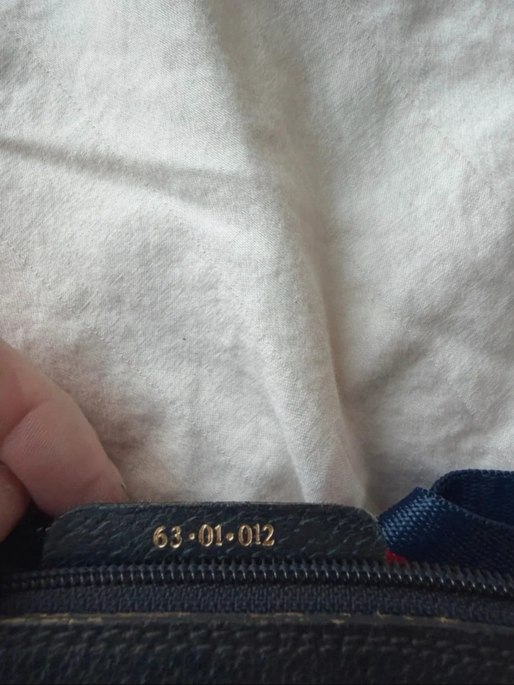 Gucci Beige GG Supreme Crossbody with Navy/Red Web Stripe - Picture 8 of 9